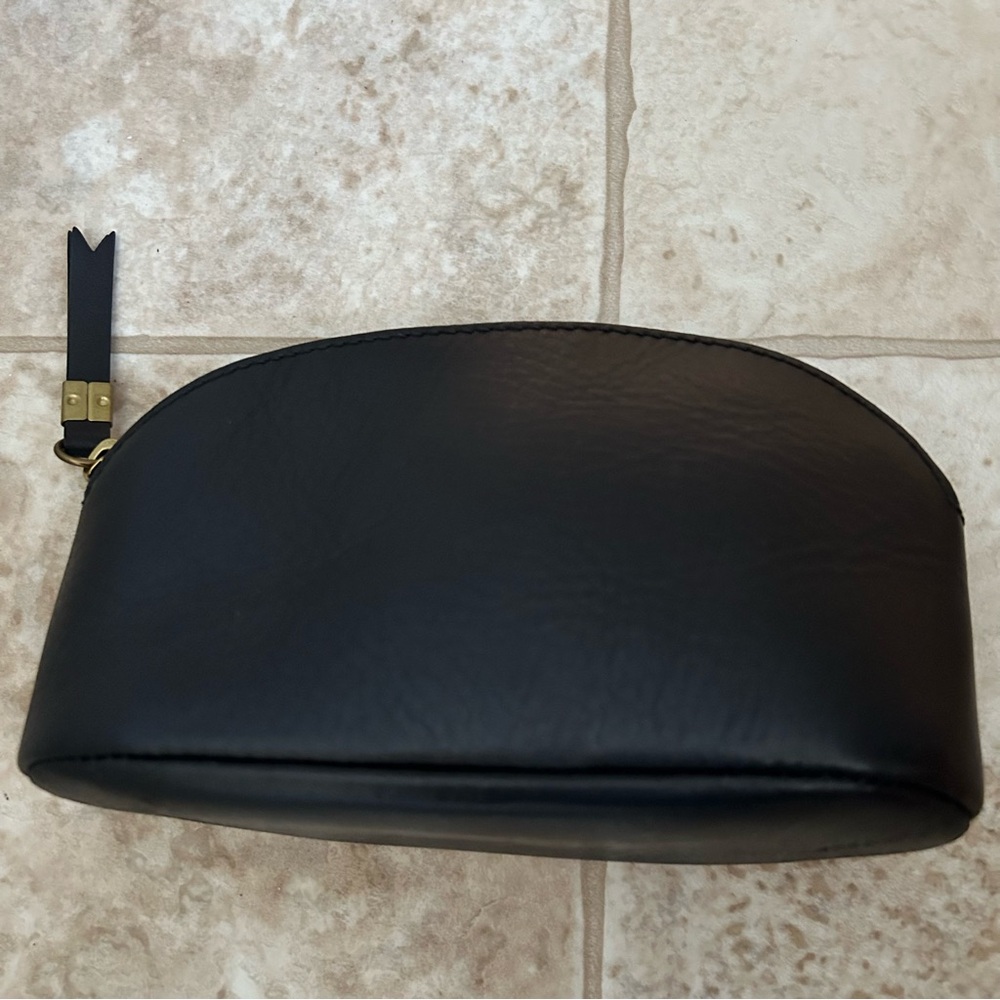 New Madewell Black Leather Make Up Pouch